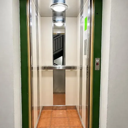 Boutique Apartment-city Center-self Check-in Appartement Burgas
